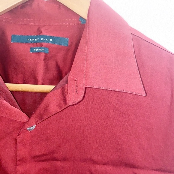 Perry Ellis Red Business Casual Men's Button Front Dress Shirt - Picture 4 of 7